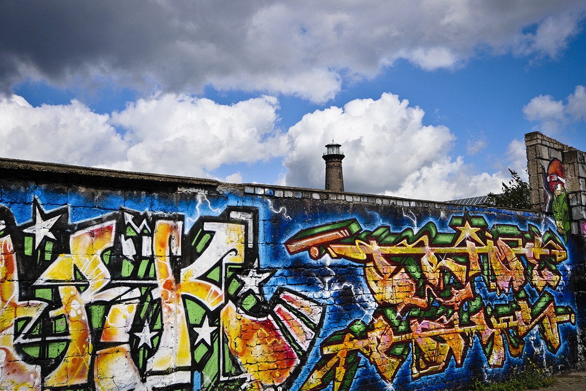 Metropol VenEHR READi heliosturm und Graffiti